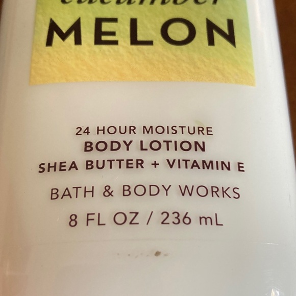 Bath & Body Works Cucumber Melon Lotion - Green and White - Picture 2 of 5